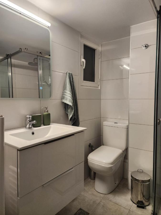 Newly Renovated Apartment 7 Min Walk From Acropolis Athene Buitenkant foto